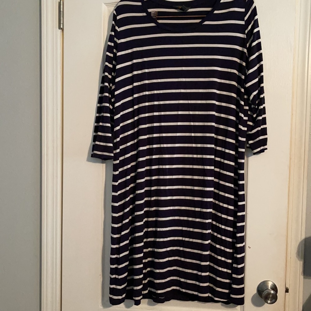 Women’s dress